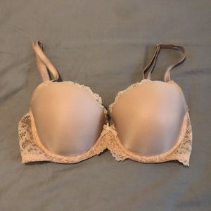 Victoria's Secret Lightly Lined Demi 32DD (Nude)